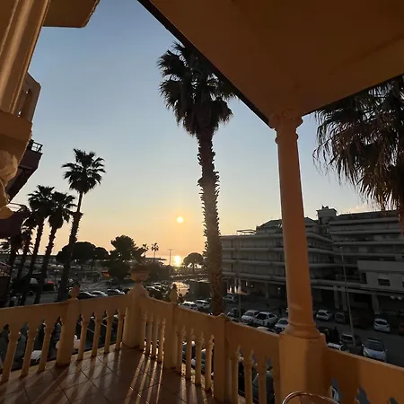 Hotel & Garden-2